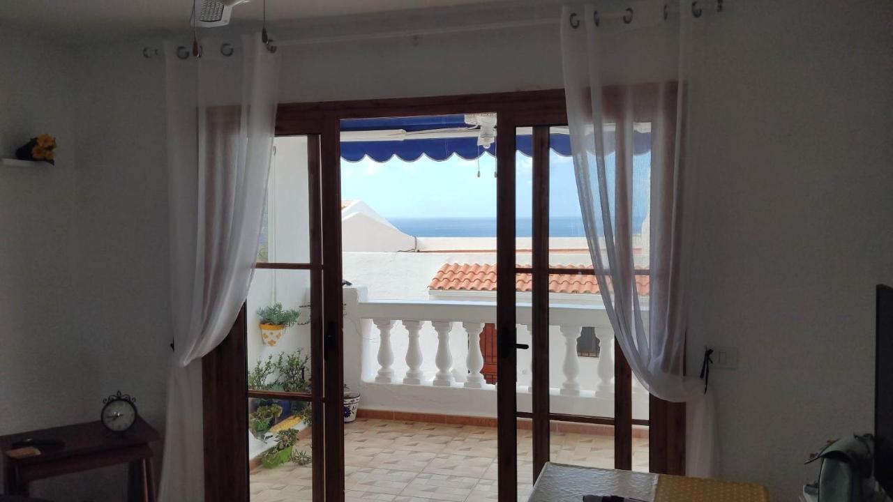Santiago Beach, Los Cristianos Apartment With Air Conditioning Eksteriør bilde